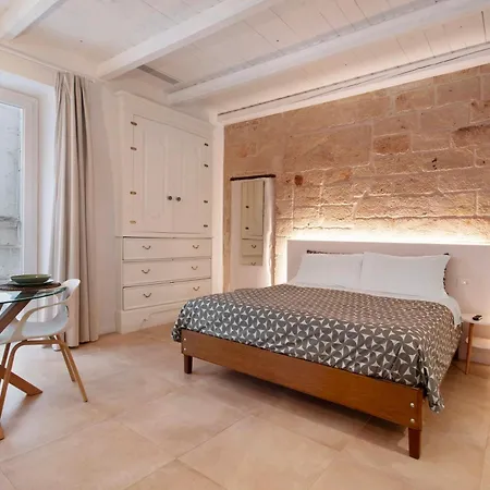 La Portavecchia Homes דירה
